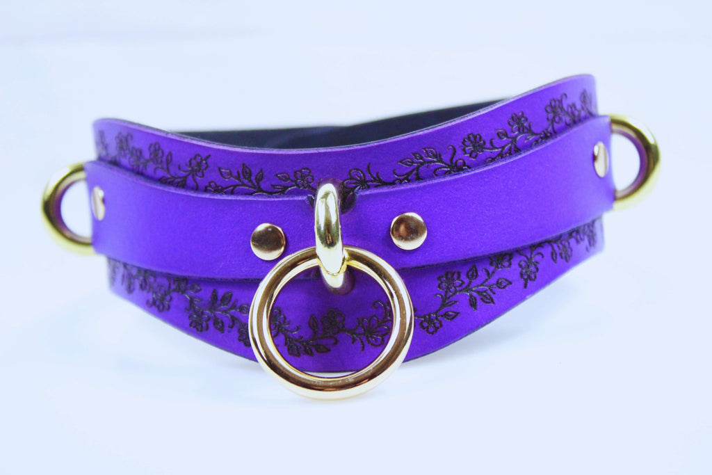 Purple Leather Floral Choker – Elegant Discreet Collar with Gold Rings