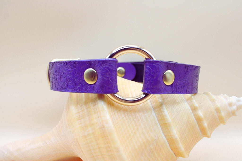 Submissive Collar Purple O-Ring | Choker Collar | Submissive Jewelry